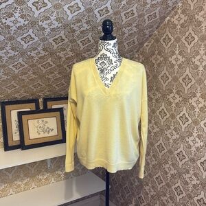 Light yellow J. Crew cashmere sweater oversized fit